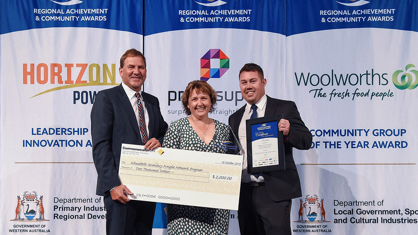 Wheatbelt winners … part of the Wheatbelt Secondary Freight Route team at the awards.
